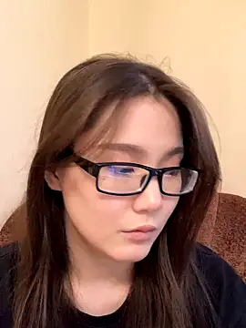 Snapshot of Milka23 chatting on September 2025 06:18:02 AM Milka23 online show from September 2025 06:18:02 AM