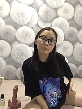 Snapshot of Milka23 chatting on March 2025 08:14:01 PM Milka23 online show from March 2025 08:14:01 PM