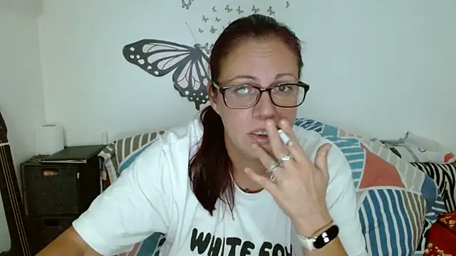 Snapshot of LadyHellene chatting on August 2026 03:25:02 AM LadyHellene online show from August 2026 03:25:02 AM