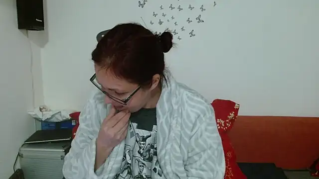 LadyHellene online show from December 2025 02:55:01 PM