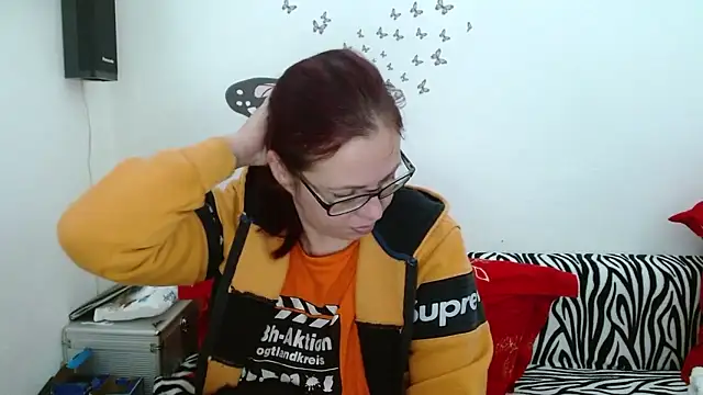 LadyHellene online show from January 2026 07:35:02 AM