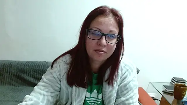 LadyHellene online show from December 2025 05:07:02 AM