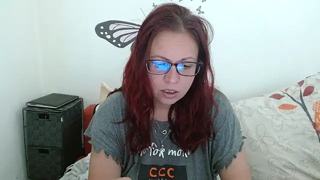 LadyHellene online show from May 2026 04:39:02 AM