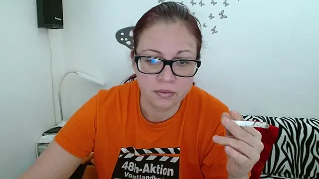 LadyHellene online show from January 2026 06:28:01 AM