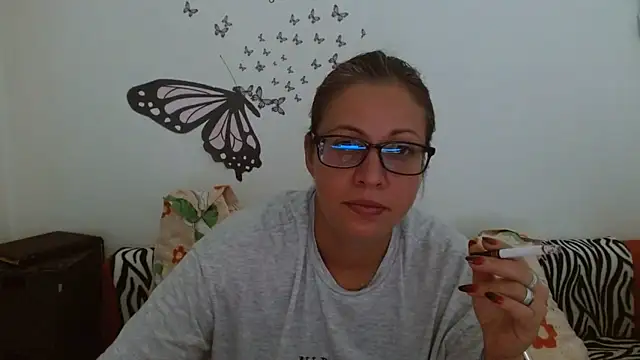 Snapshot of LadyHellene chatting on July 2026 05:15:02 AM LadyHellene online show from July 2026 05:15:02 AM