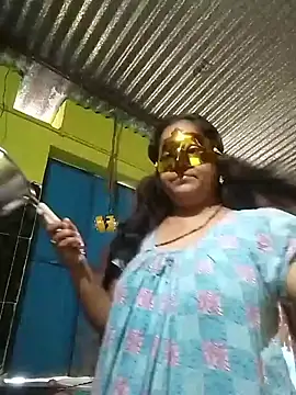 Snapshot of Cute-Pammi1 chatting on December 2024 03:45:02 AM Cute-Pammi1 online show from December 2024 03:45:02 AM