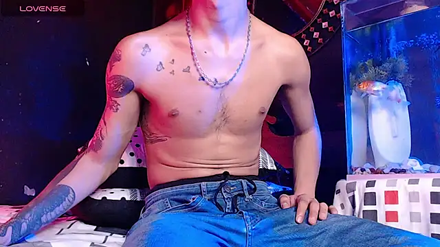 Godly huan online show from December 2025 05:06:02 AM