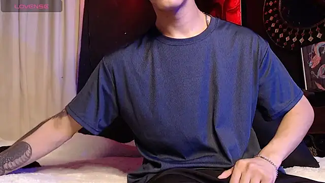 Godly huan online show from February 2026 11:22:02 PM