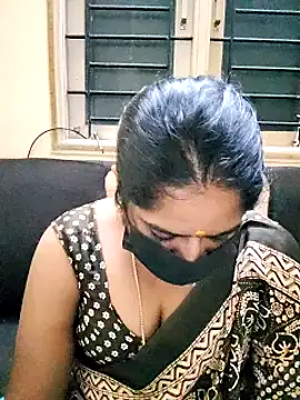 Snapshot of rani_deepa chatting on December 2024 04:02:02 PM rani deepa online show from December 2024 04:02:02 PM