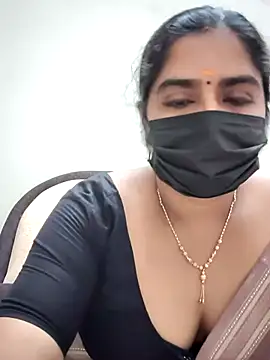 Snapshot of rani_deepa chatting on October 2025 03:31:01 PM rani deepa online show from October 2025 03:31:01 PM