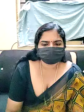 Snapshot of rani_deepa chatting on December 2024 04:38:02 PM rani deepa online show from December 2024 04:38:02 PM