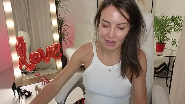 Beylly online show from February 2025 01:34:01 AM