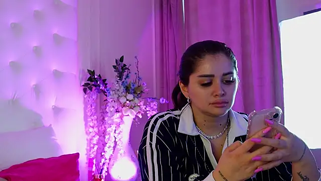 Amberseyes online show from June 2026 09:51:02 AM