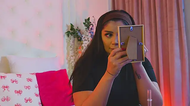 Amberseyes online show from March 2026 09:40:02 AM