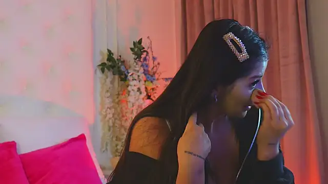 Amberseyes online show from March 2026 04:36:01 AM