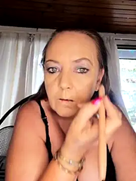 Kimmyb777 online show from March 2026 01:45:01 PM