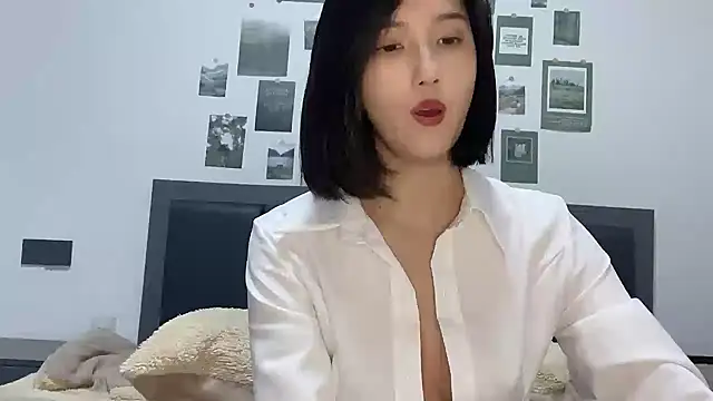 Snapshot of Arrebo1 chatting on December 2024 06:53:02 AM Arrebo1 online show from December 2024 06:53:02 AM