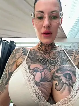 MeganWitch online show from June 2026 04:27:02 PM