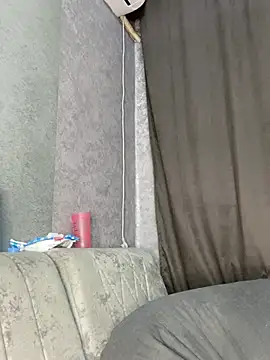 Lola Hale online show from January 2026 07:17:02 PM