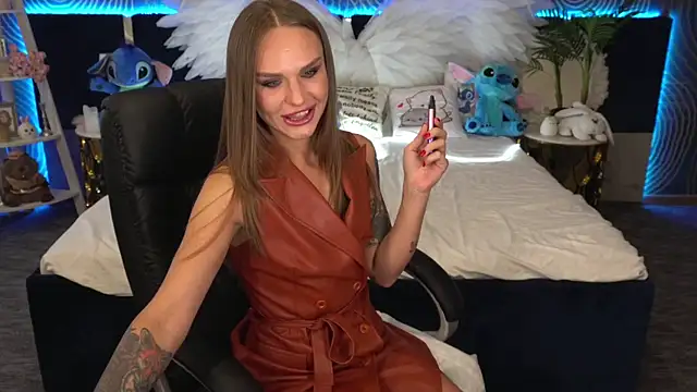 KiraGrayy online show from October 2025 01:01:01 PM