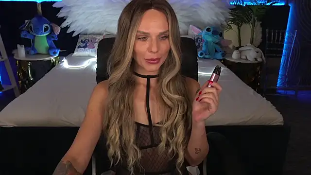 KiraGrayy online show from October 2025 01:01:02 PM