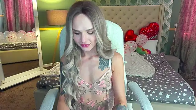 KiraGrayy online show from February 2025 01:41:01 PM