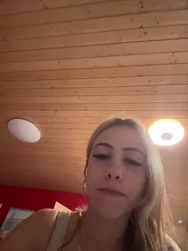 Katherinabby33 online show from October 2025 09:22:02 PM