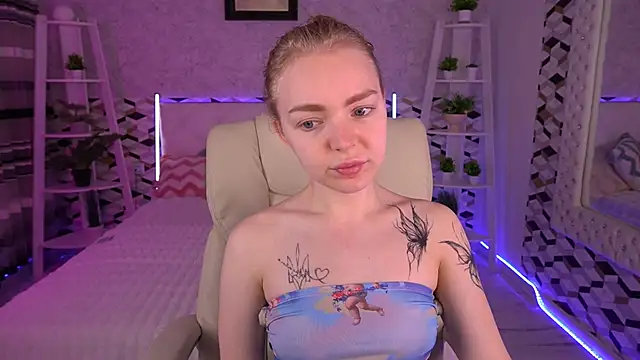EmilySunshineS online show from April 2026 06:25:02 AM