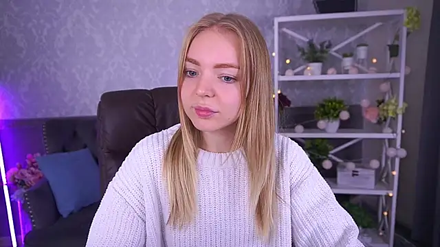 EmilySunshineS online show from September 2025 06:30:02 AM