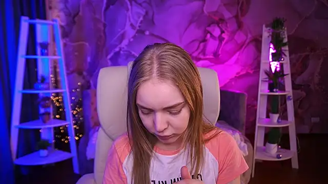 EmilySunshineS online show from March 2026 07:00:02 AM