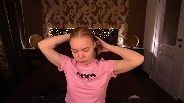 EmilySunshineS online show from April 2026 05:52:02 AM