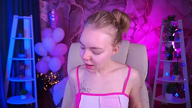 EmilySunshineS online show from February 2026 07:09:01 AM