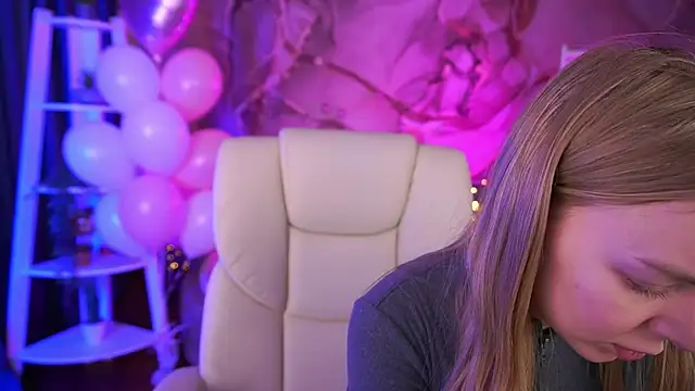 EmilySunshineS online show from February 2026 09:06:02 AM