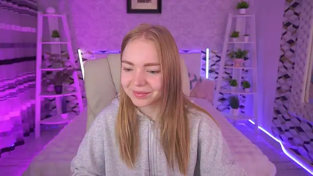 EmilySunshineS online show from April 2026 05:43:02 AM