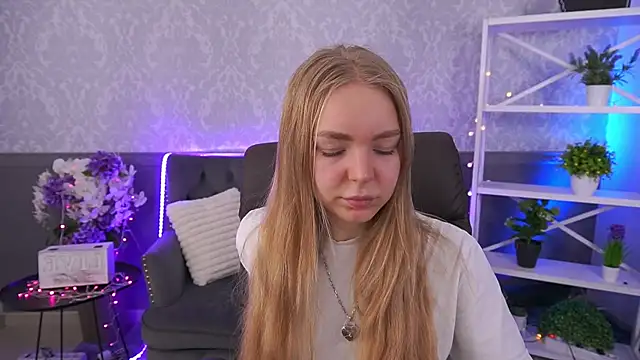 EmilySunshineS online show from November 2025 08:02:01 AM