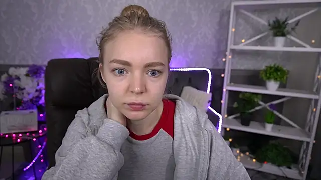 EmilySunshineS online show from November 2025 07:40:01 AM