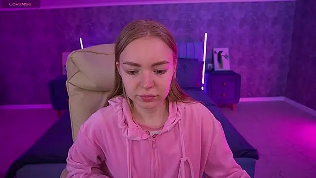 EmilySunshineS online show from April 2026 05:42:01 AM