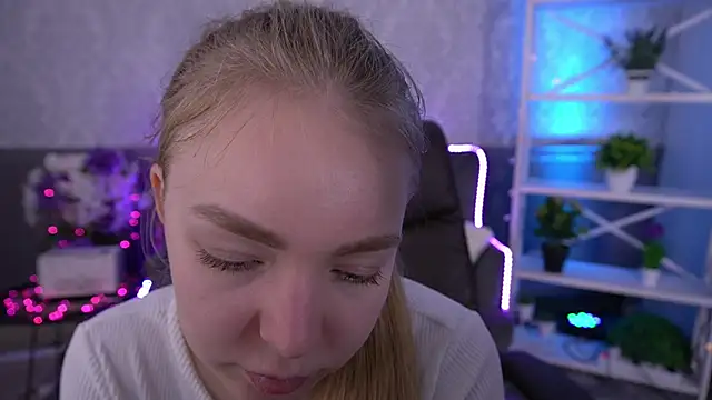 EmilySunshineS online show from December 2025 02:05:02 PM