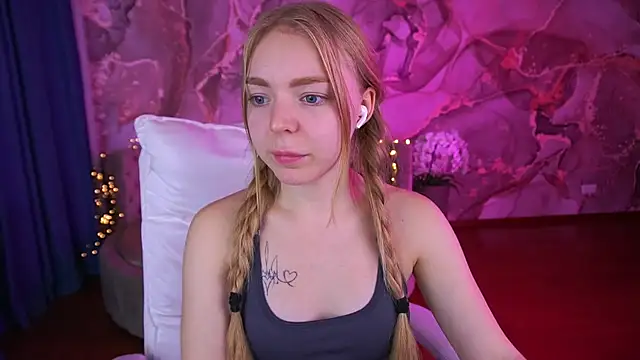 EmilySunshineS online show from October 2025 01:23:02 PM