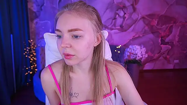 EmilySunshineS online show from September 2025 01:11:01 PM
