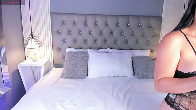 VioletthaRous online show from November 2025 10:53:01 PM