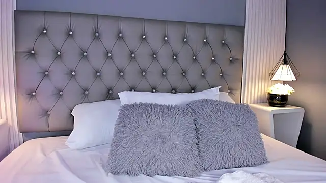 VioletthaRous online show from March 2026 10:38:01 PM