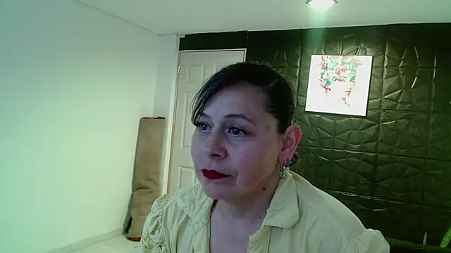CINTHIA1609 online show from September 2025 07:54:02 PM