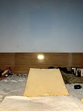 Snapshot of Luhma_hot chatting on November 2025 06:45:01 PM Luhma hot online show from November 2025 06:45:01 PM