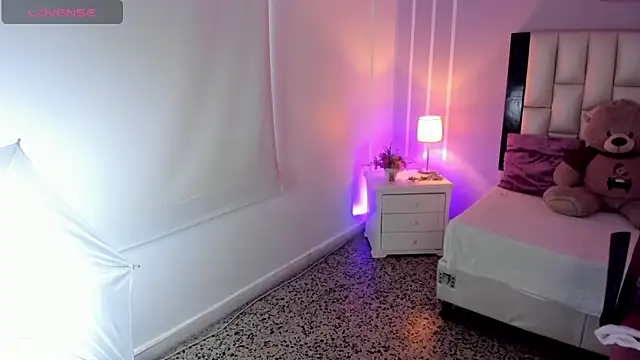 Andy Gamboa online show from November 2025 01:15:02 PM