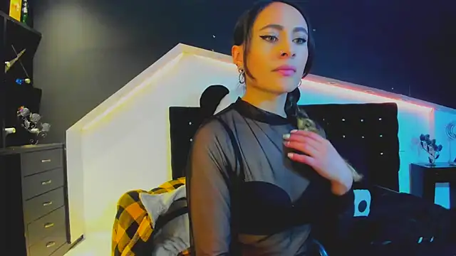 Coral Gibson online show from March 2025 09:34:02 AM