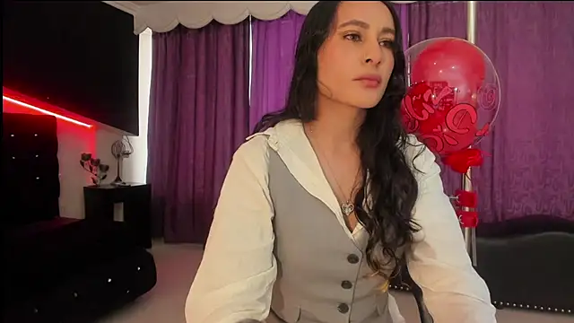 Coral Gibson online show from February 2026 01:11:02 PM