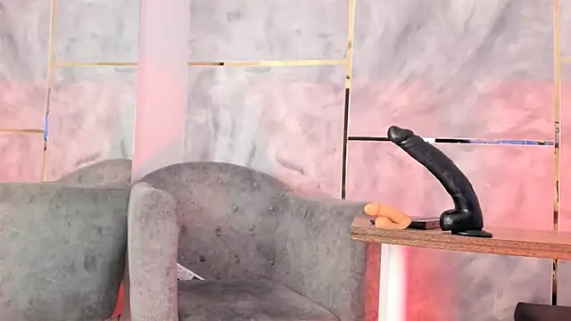 Ellaochoa online show from November 2025 11:26:02 AM