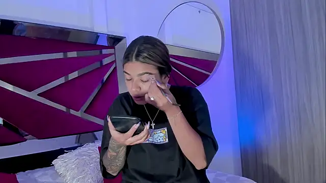 GiaFu online show from March 2026 05:20:02 PM