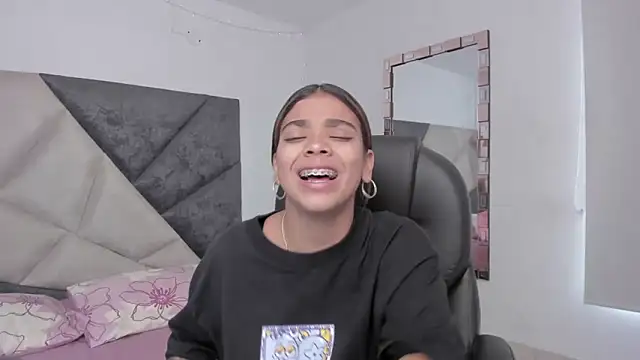 GiaFu online show from April 2026 06:14:01 PM